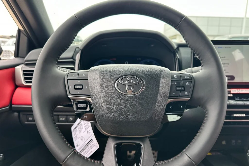 New 2026 Heavy Metal with Midnight Black Metallic roof <sup>1</sup> Toyota  XSE image 25