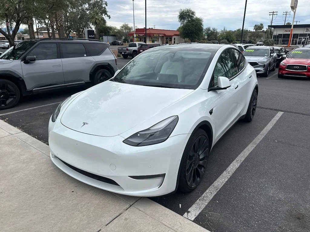 Used 2022 White Tesla Performance image 3