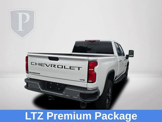 Used 2025 White Chevrolet LTZ image 7