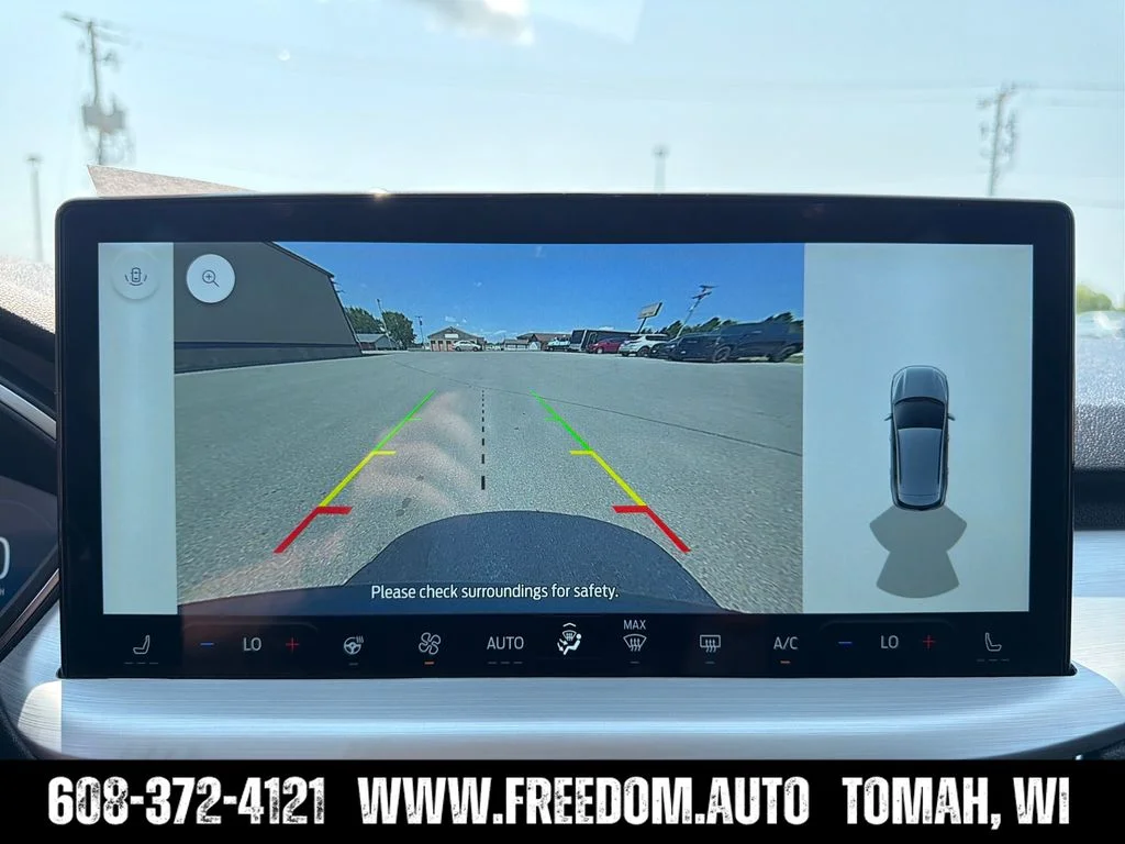 Used 2025 Black Ford Platinum image 20