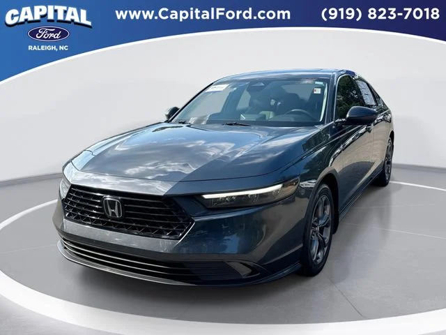 Used 2023 Gray Honda EX image 1