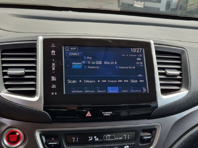 2017 Honda Pilot EX-L - Photo 18