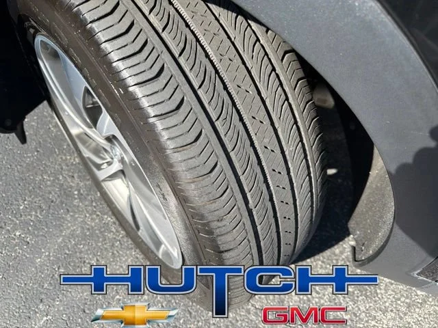 Used 2023 Ebony Twilight Metallic Buick Essence image 10