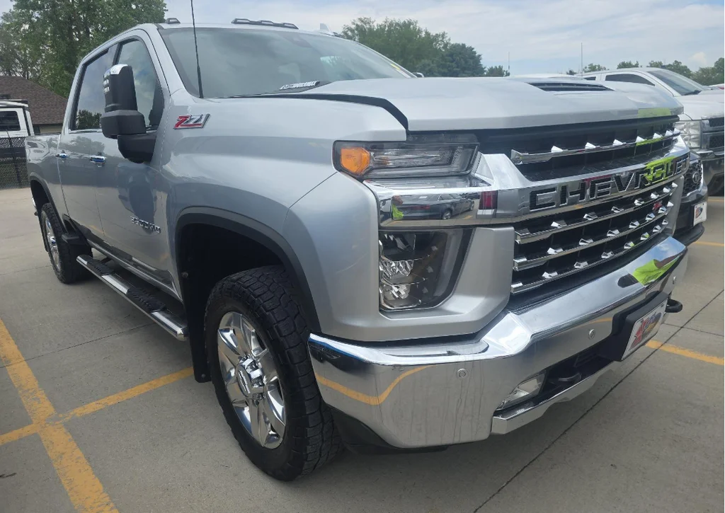 Used 2020 Silver Ice Metallic Chevrolet LTZ image 2