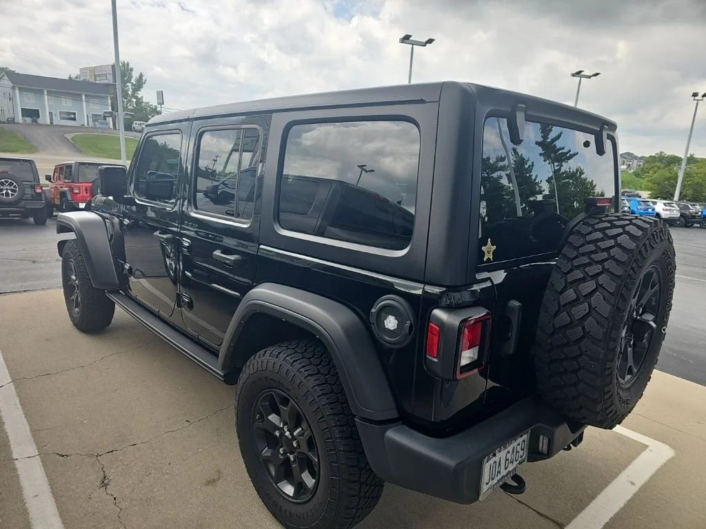 Used 2021 Black Jeep Unlimited Willys image 6