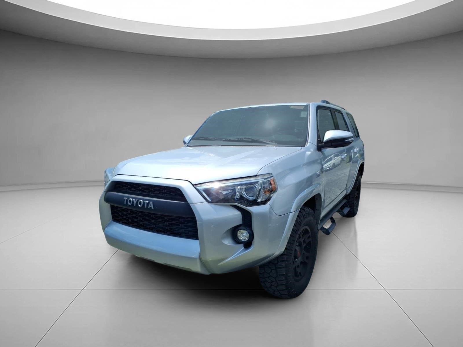 Used 2019 Classic Silver Metallic Toyota SR5 Premium image 1
