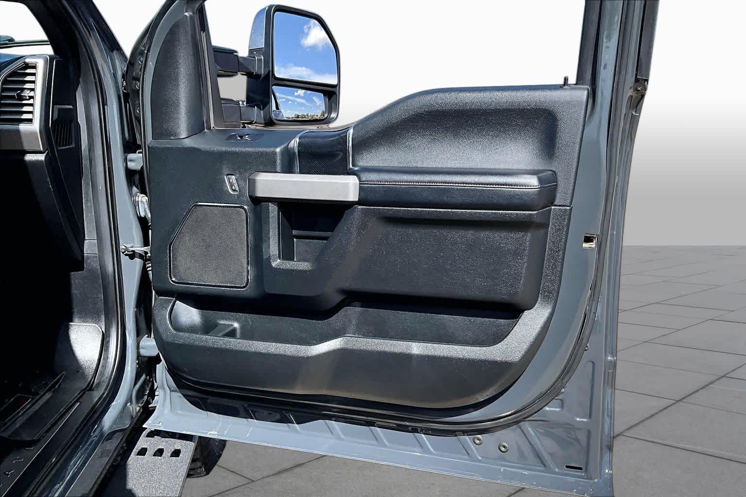 Used 2021 Lithium Gray Ford Platinum image 23