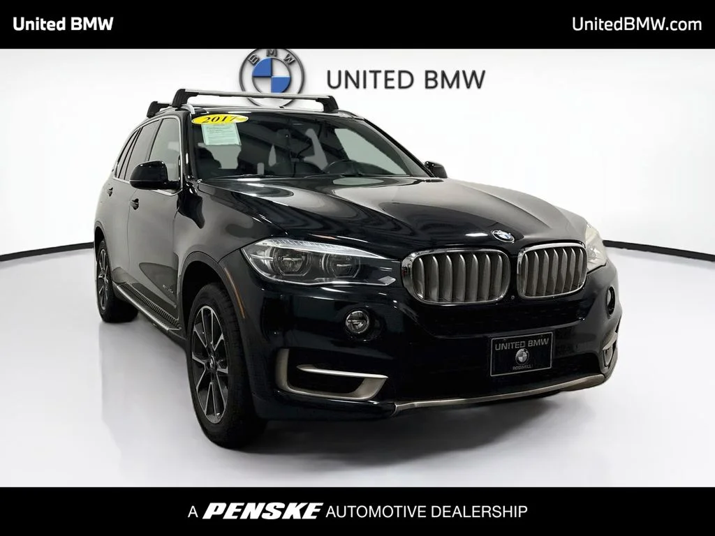 Used 2017 Jet Black BMW xDrive40e image 3