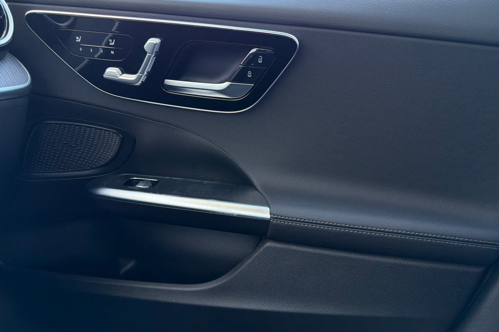 2026 Mercedes-Benz C-Class Sedan C 300 - Photo 32