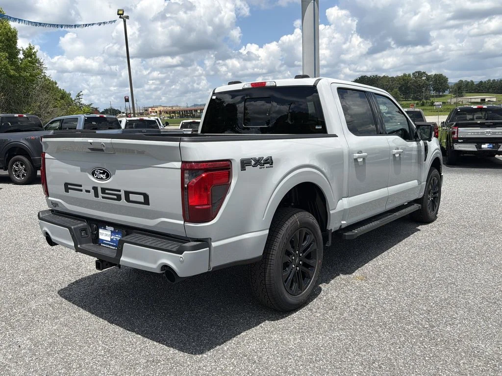 New 2026 White Ford XLT image 7