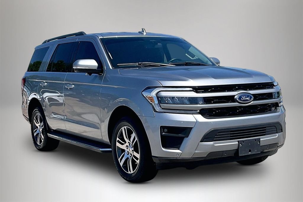 2022 Ford Expedition XLT's photo