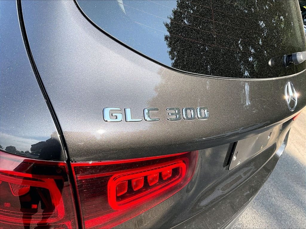 Used 2021 Gray Mercedes-Benz GLC 300 image 29