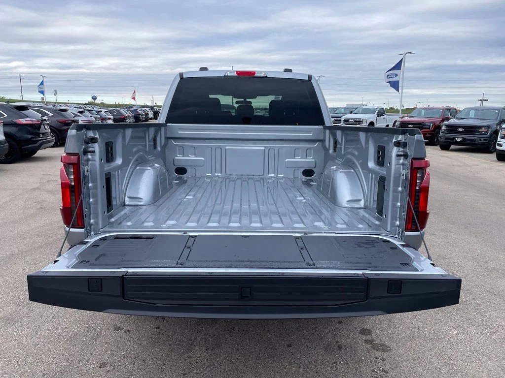 New 2026 Iconic Silver Metallic Ford XLT image 33