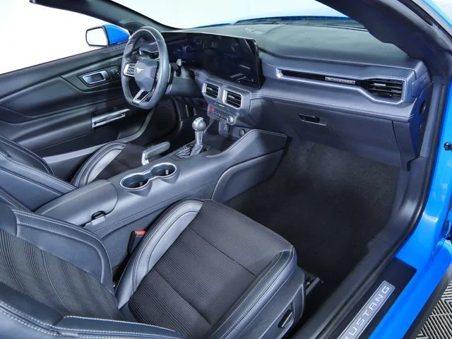 Certified Used 2025  Ford GT Premium image 12