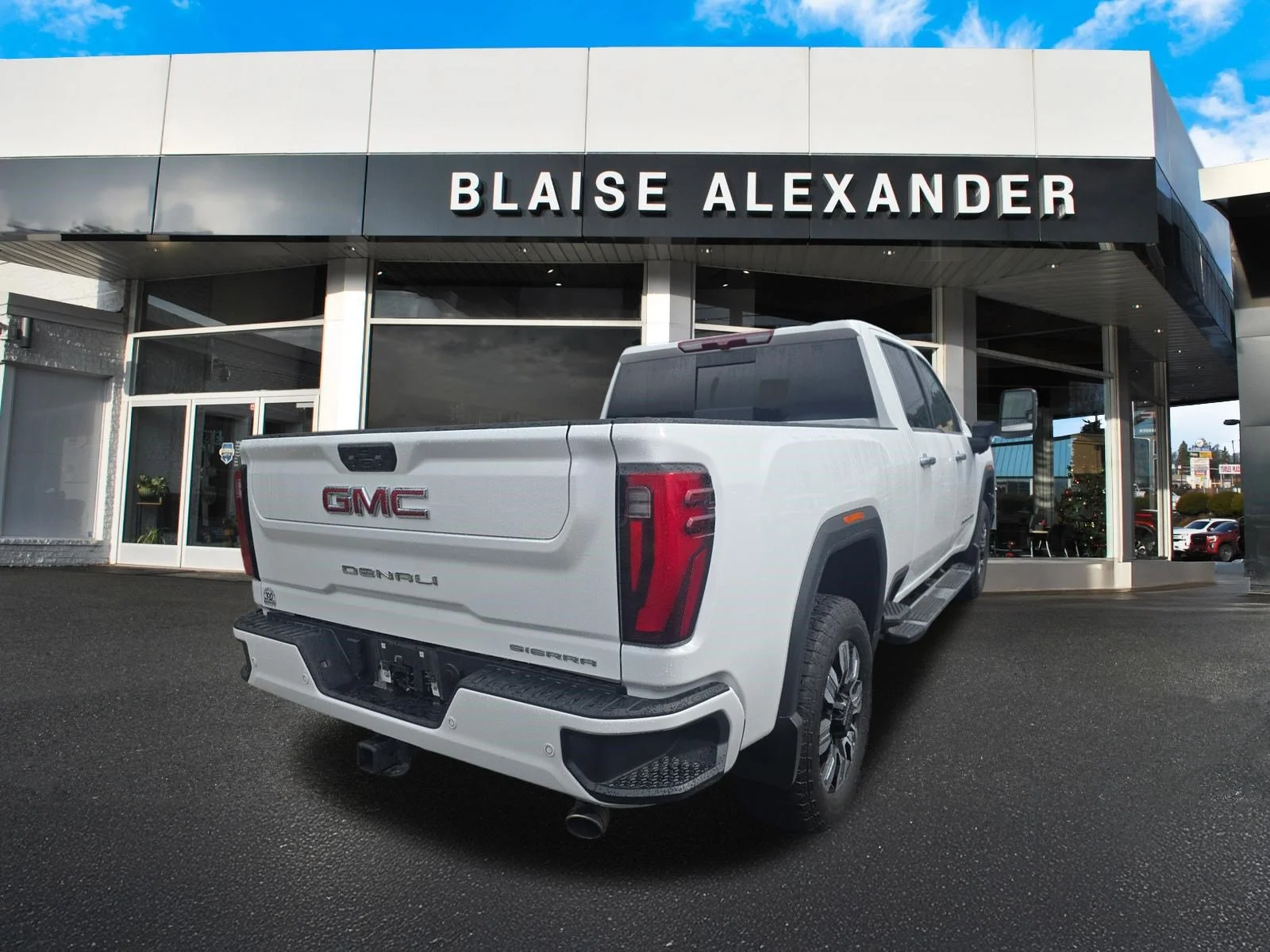 Used 2026 Summit White GMC Denali image 3