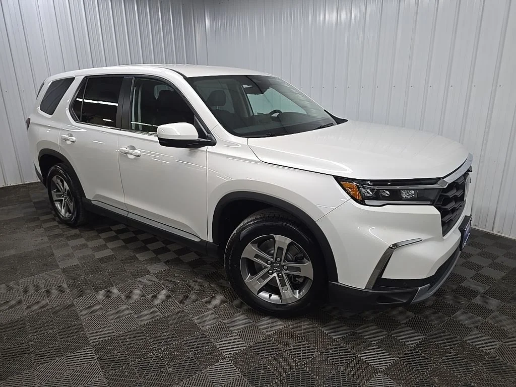 Used 2023  Honda EX-L image 7