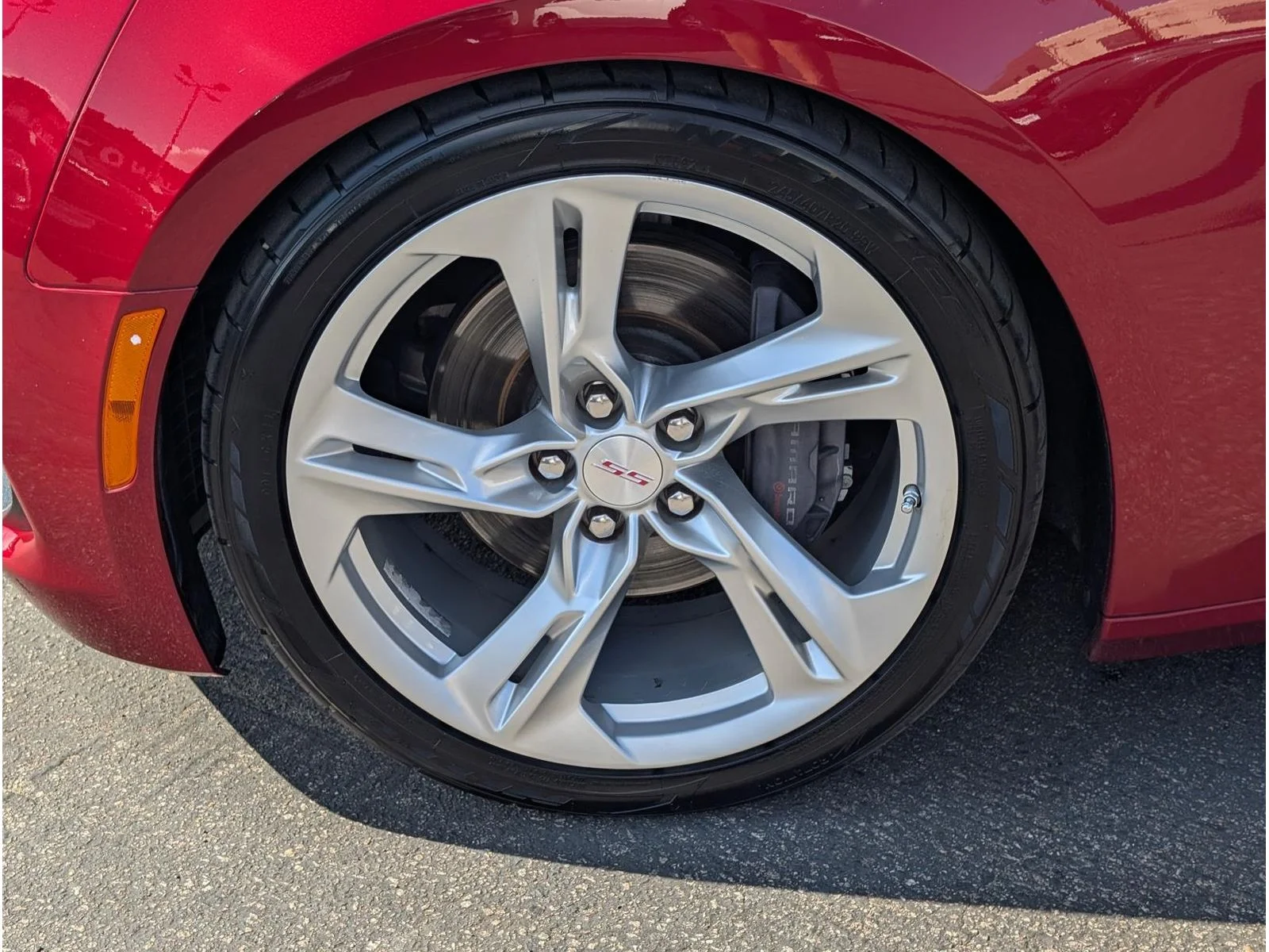 Used 2021 Wild Cherry Tintcoat Chevrolet 2SS image 34