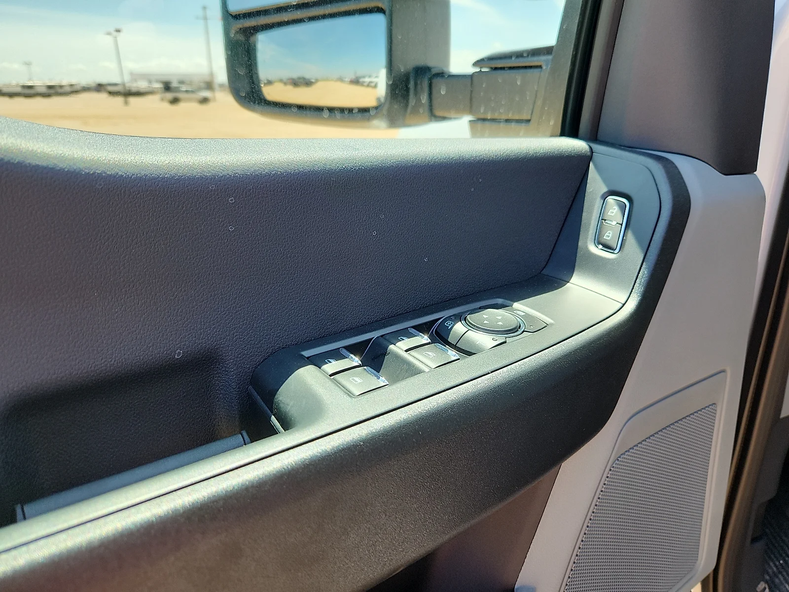 New 2026 Oxford White Ford F-450® XL image 15