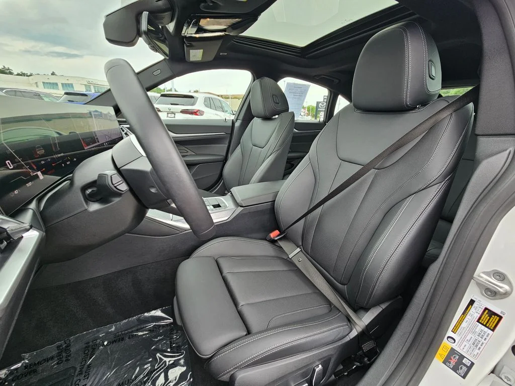 Used 2025 Mineral White Metallic BMW M50 image 17