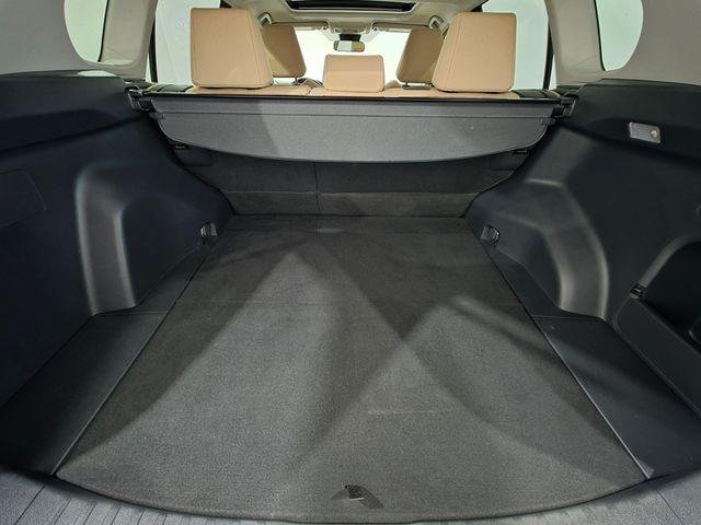 Certified Used 2019 RUBY FLARE PEARL Toyota  image 21
