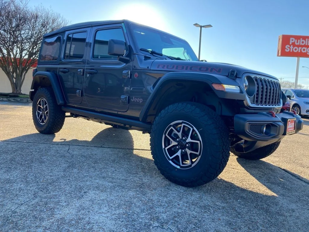 New 2026 Granite Crystal Metallic Clear-Coat Exterior Paint Jeep Rubicon image 8