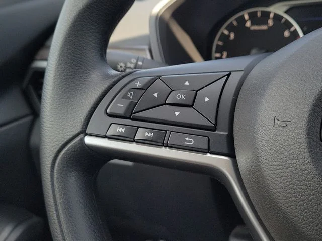 Used 2026 White Nissan 2.5 SV image 23