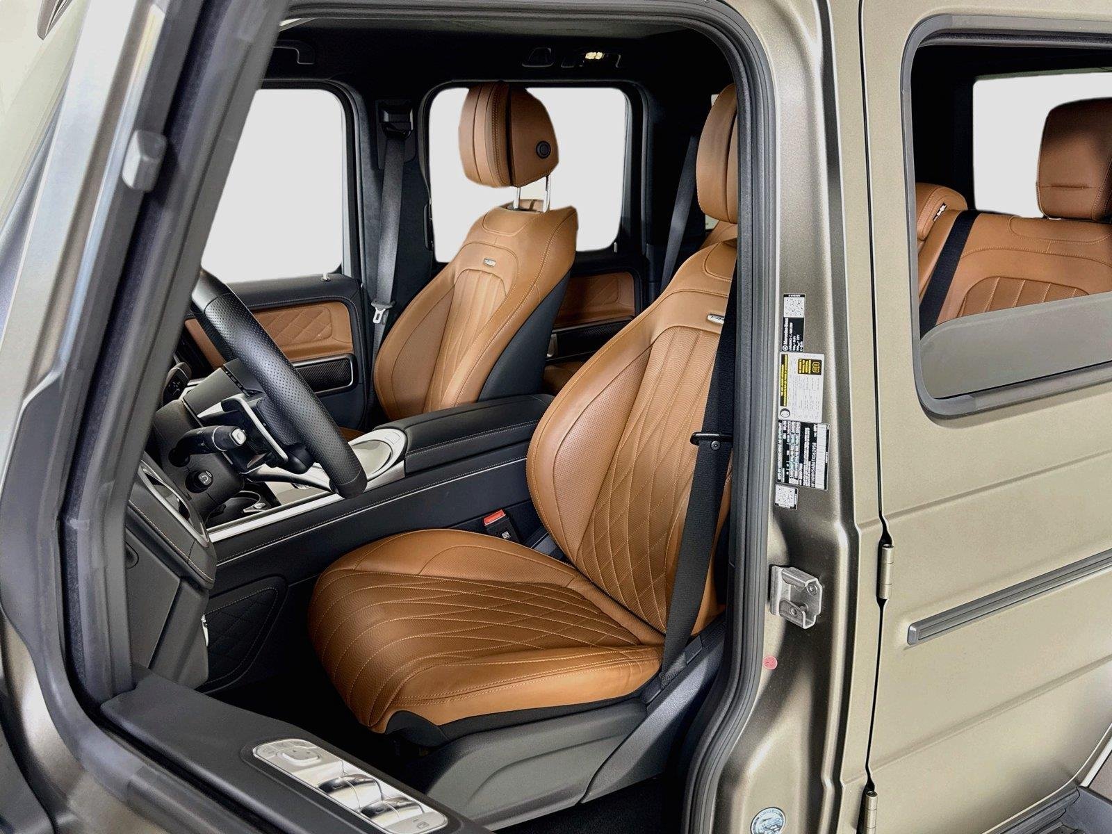 Used 2026 MANUFAKTUR Monza Grey Magno Mercedes-Benz AMG® G 63 | Manu Int Package Plus | Carbon Trim image 13