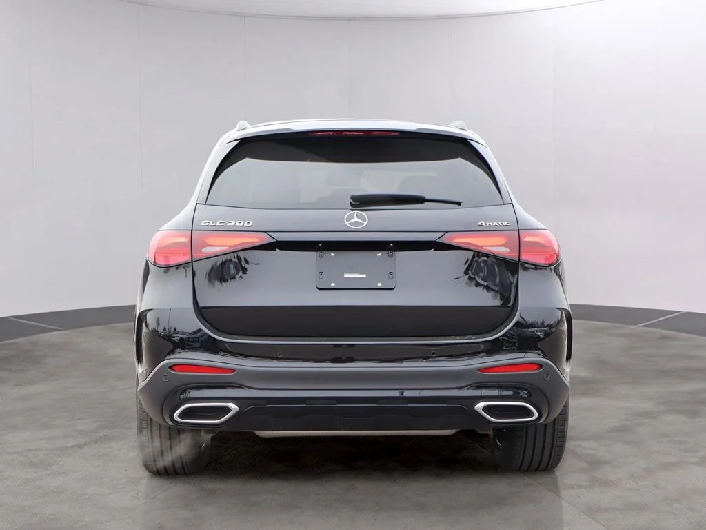 New 2026 Obsidian Black Metallic Mercedes-Benz GLC 300 image 48