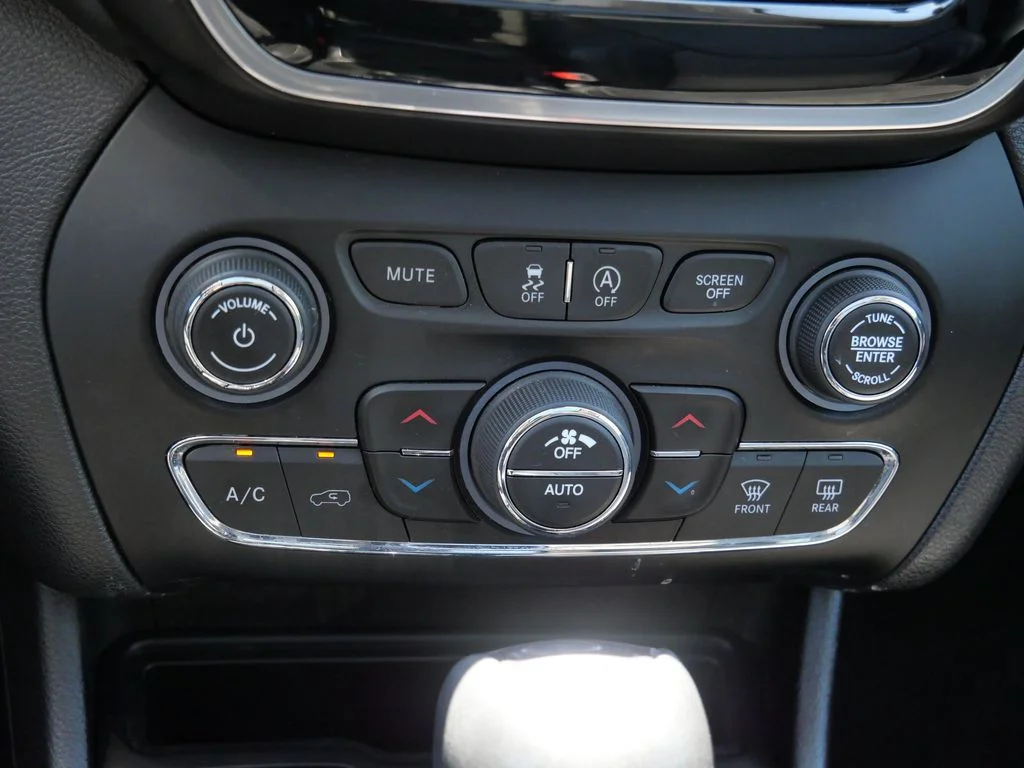 Certified Used 2021 White Jeep Limited image 25