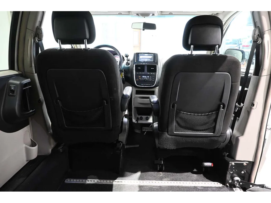 Used 2012 WHITE Dodge Crew Mobility Handicap Van image 20