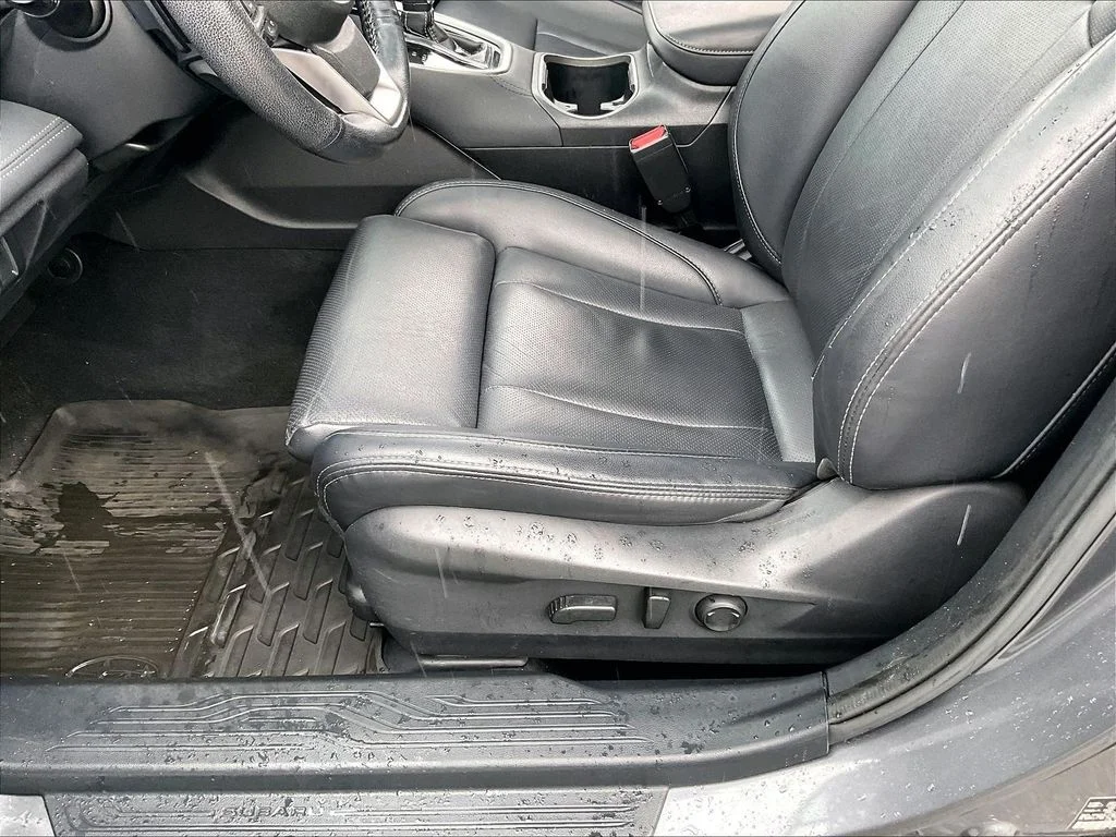 Used 2022 Magnetite Gray Metallic Subaru Limited image 32