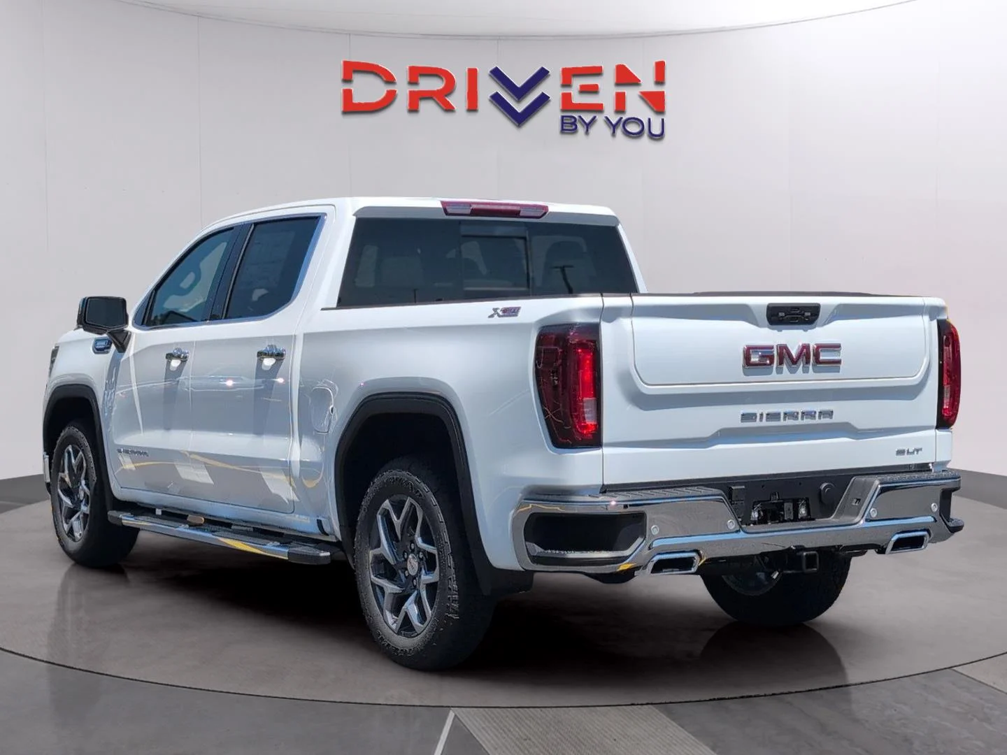New 2026 Summit White GMC SLT image 3