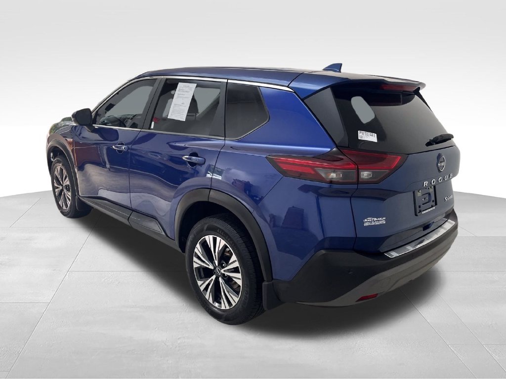 Used 2023 Blue Nissan SV image 3