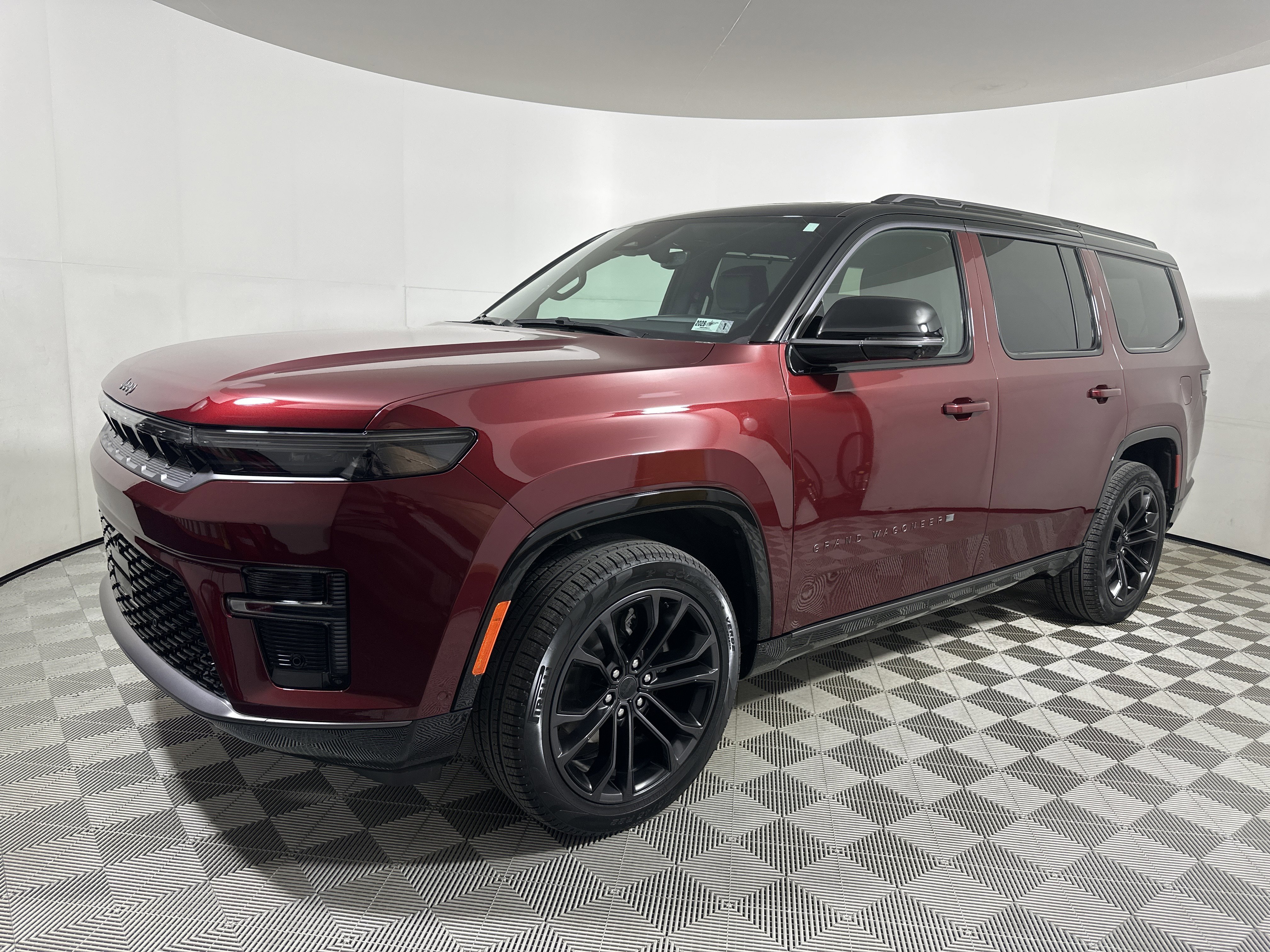 New 2026 Velvet Red Pearl-Coat Exterior Paint Jeep Summit Obsidian image 3
