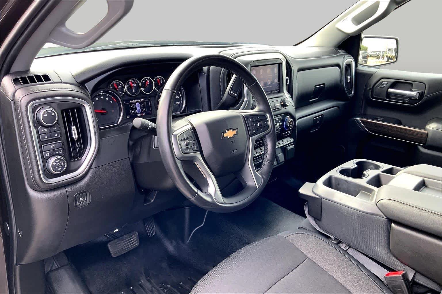 Used 2019 Havana Brown Metallic Chevrolet LT image 16