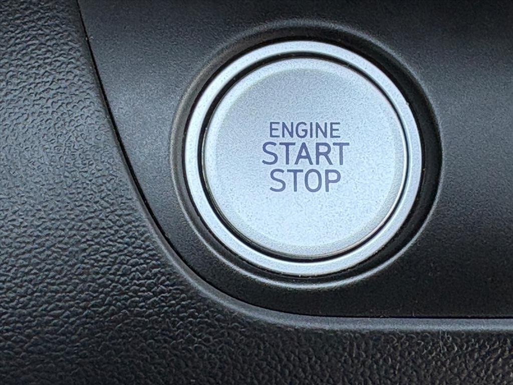 2025 Hyundai Elantra SEL - Photo 13