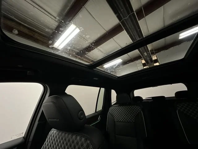 2027 GMC Acadia Denali - Photo 20