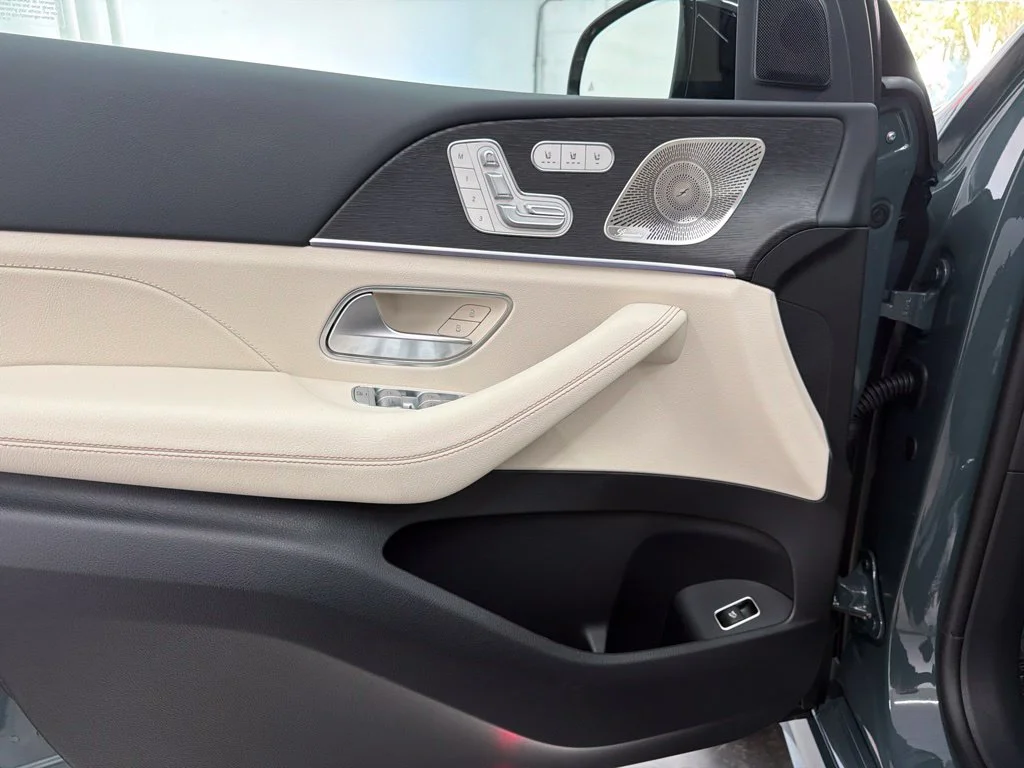 New 2027  Mercedes-Benz GLS 450 image 14