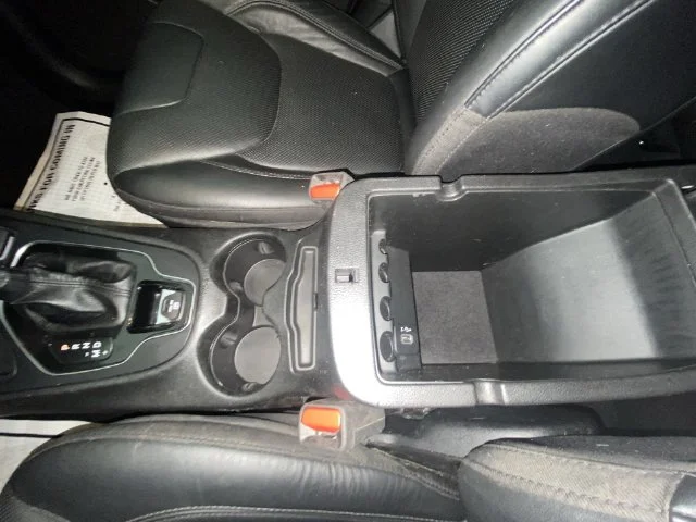 Used 2021 White Jeep Limited image 21