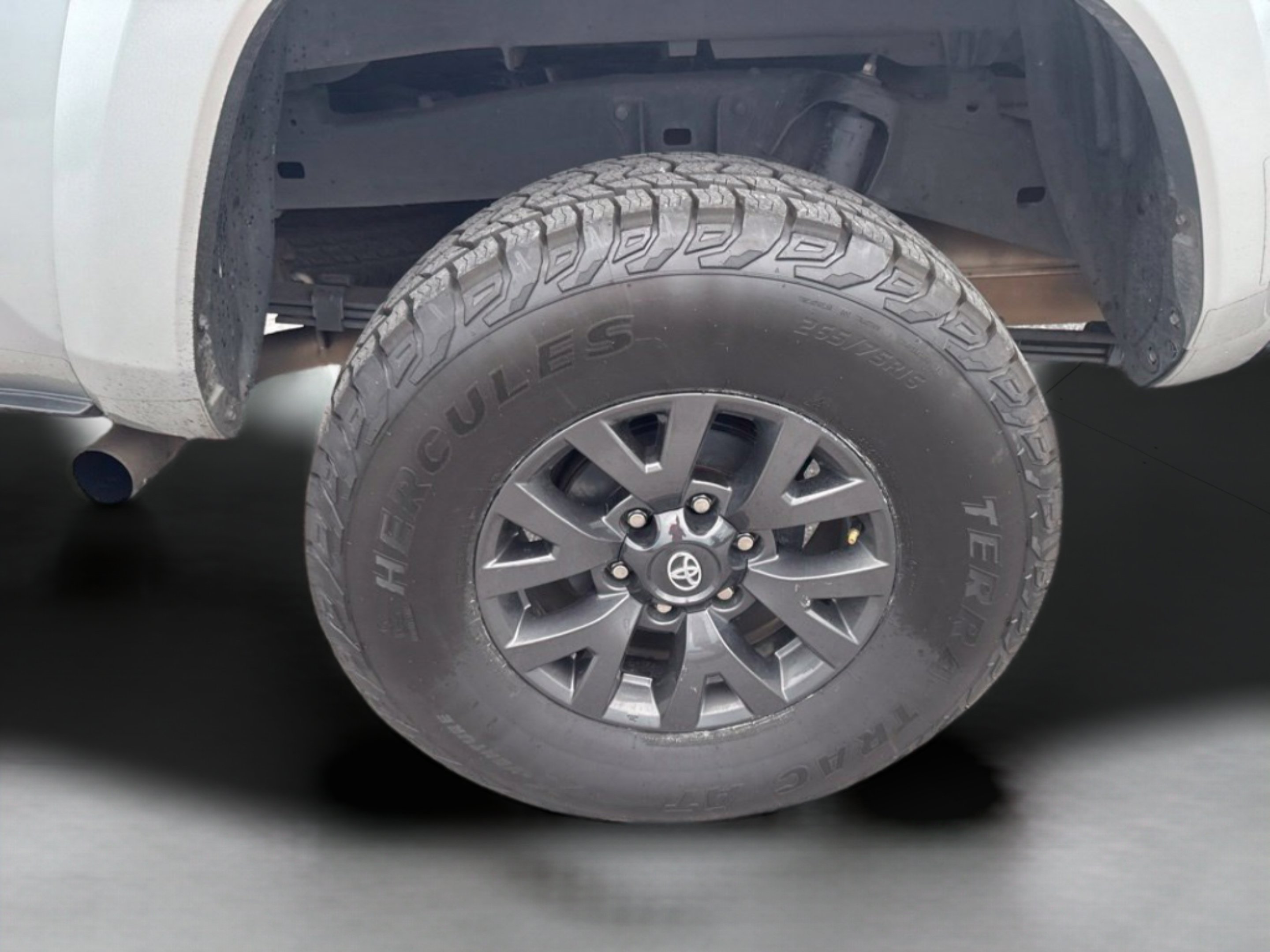 Used 2023 Celestial Silver Metallic Toyota SR5 image 31