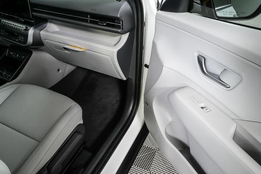 New 2026 Atlas White Hyundai Limited FWD image 34