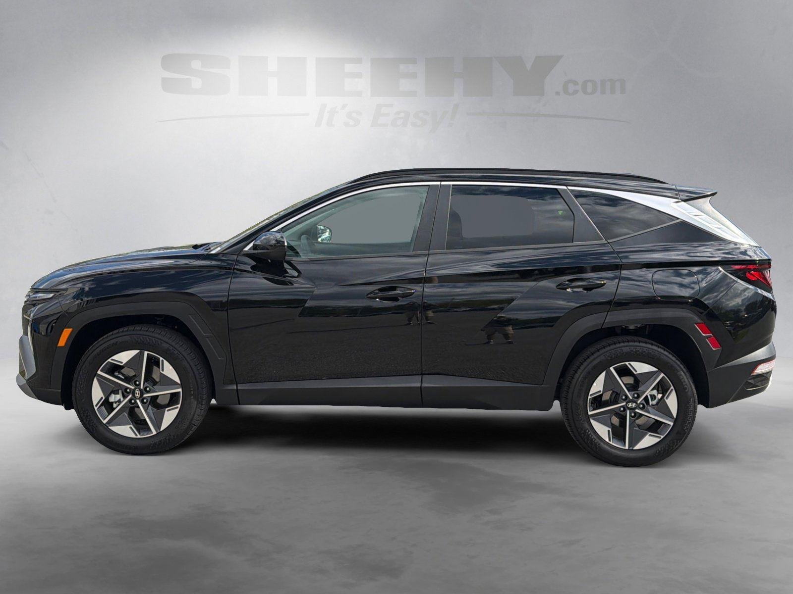 Used 2026 Phantom Black Hyundai SEL image 14