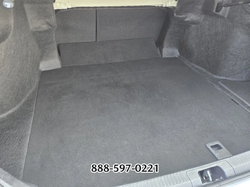 Used 2025 Ice TOYOTA SE image 14