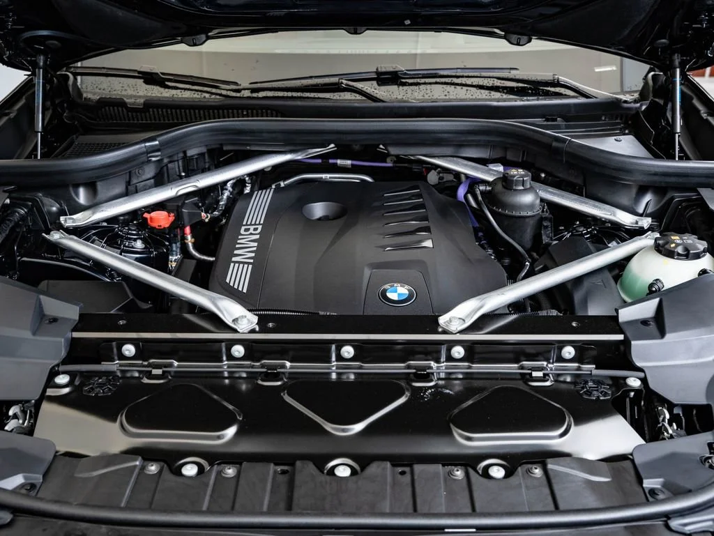 New 2026 Carbon Black Metallic BMW xDrive40i image 48