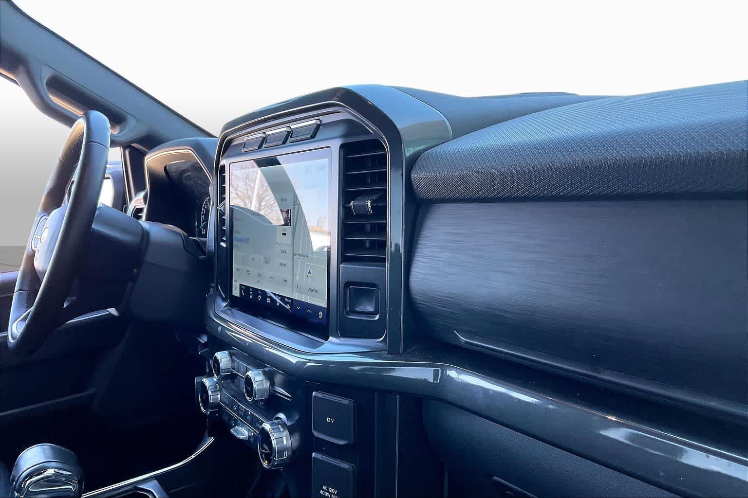Used 2023 Agate Black Metallic Ford XLT image 32