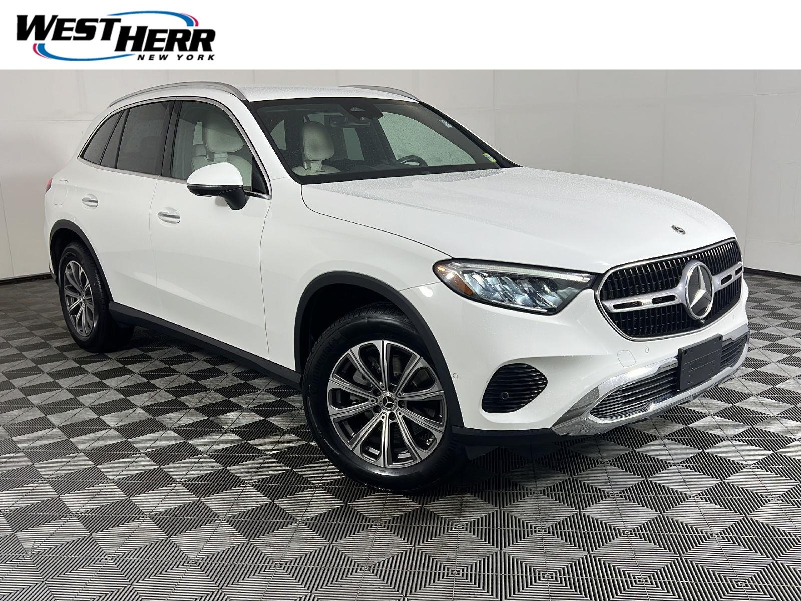 2023 Mercedes-Benz GLC 300