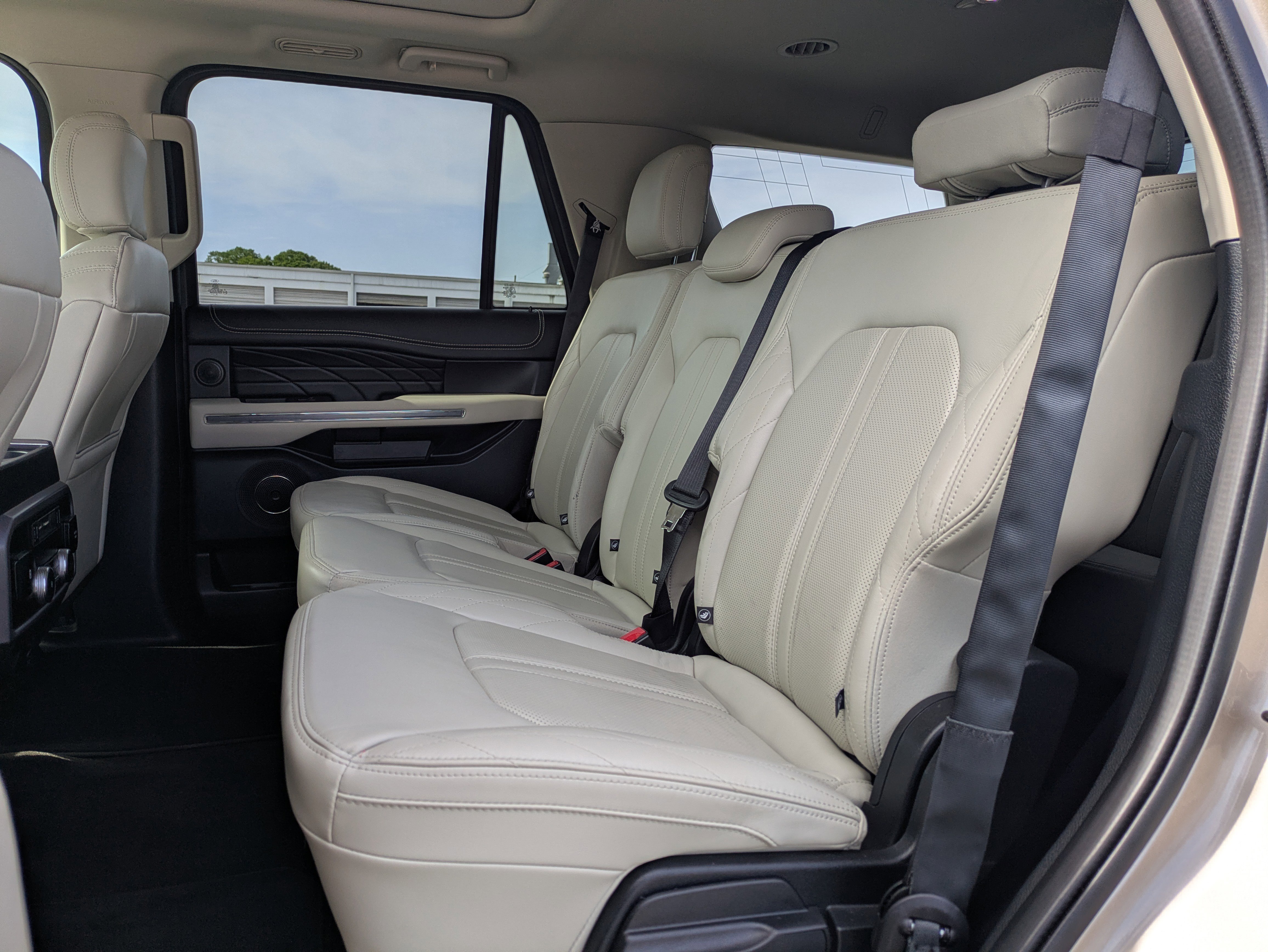 2020 Ford Expedition Platinum - Photo 16