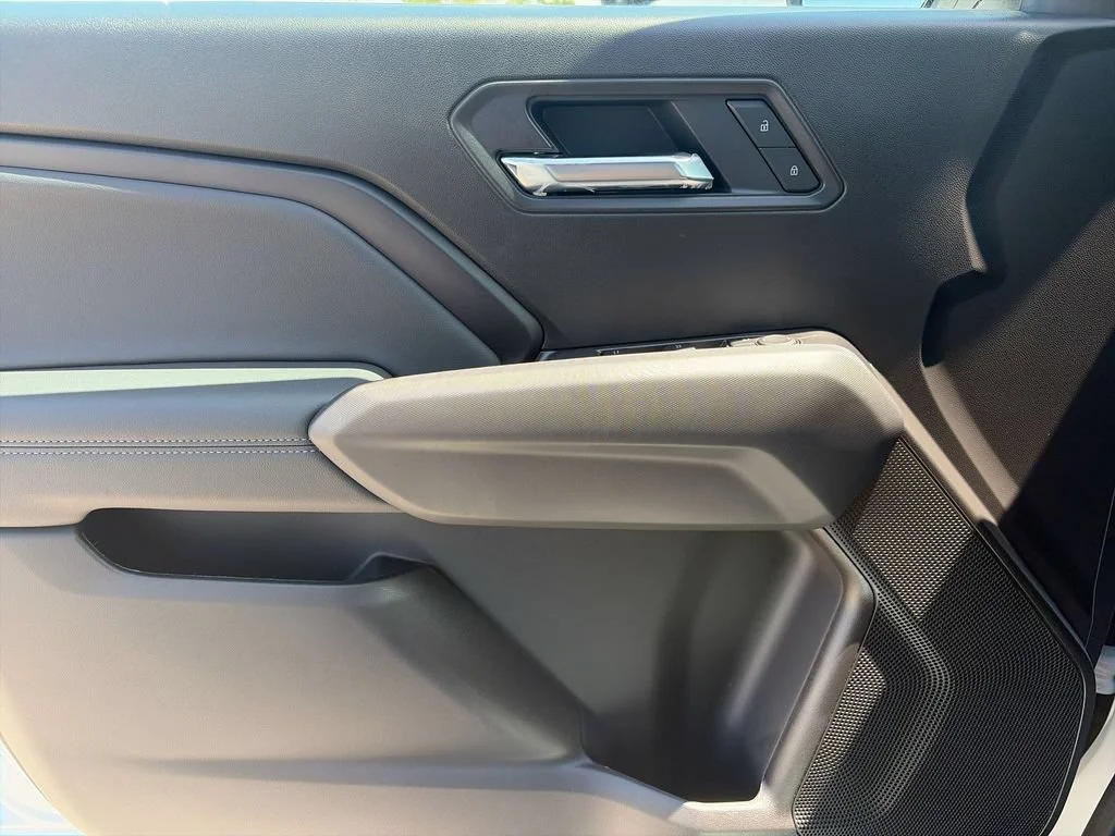 New 2026 Summit White GMC Elevation image 29
