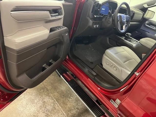 Used 2023 Volcanic Red Tintcoat GMC SLT image 19
