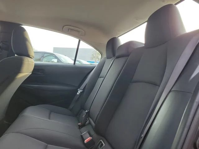 2023 Toyota Corolla LE - Photo 10